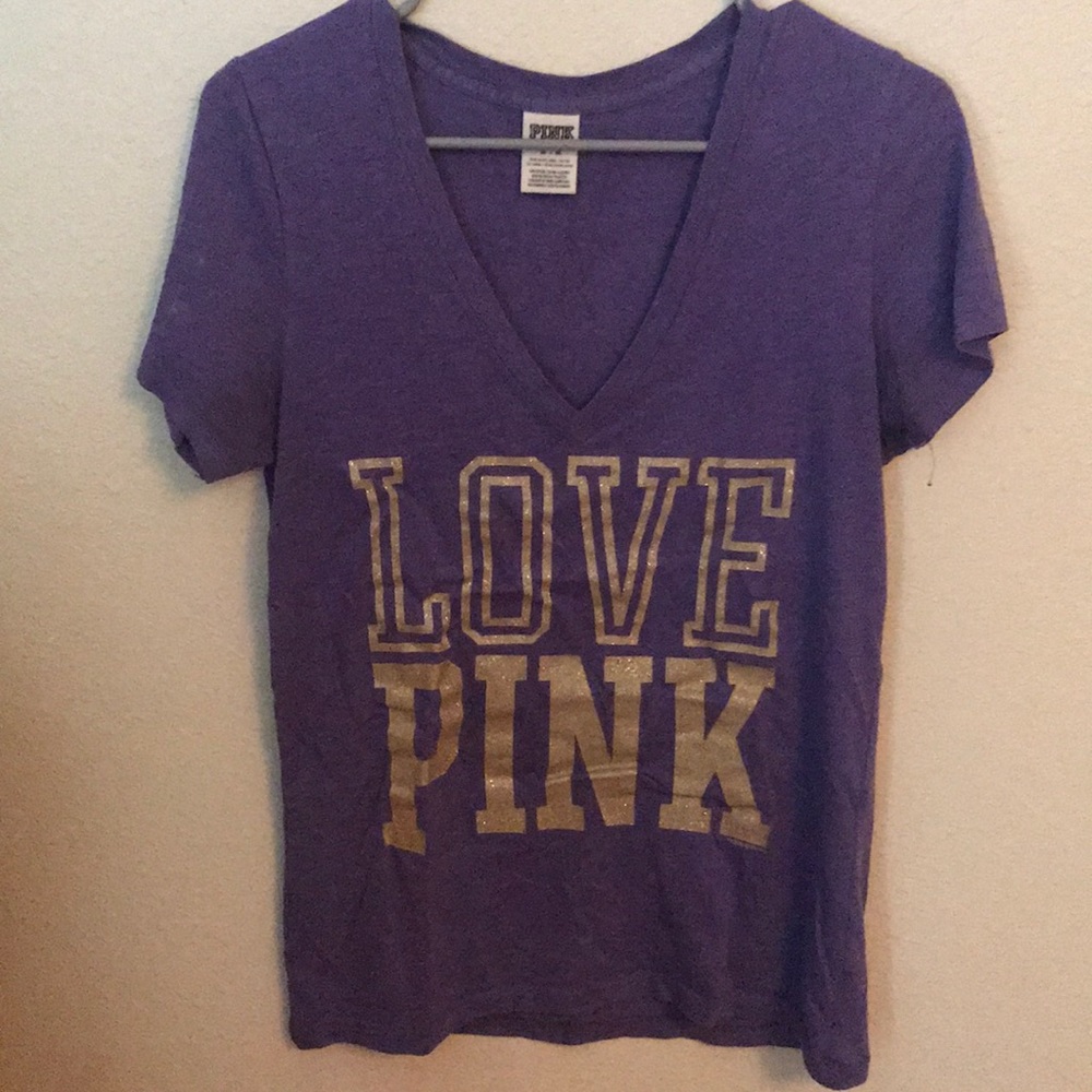 Comfy PINK t shirt.